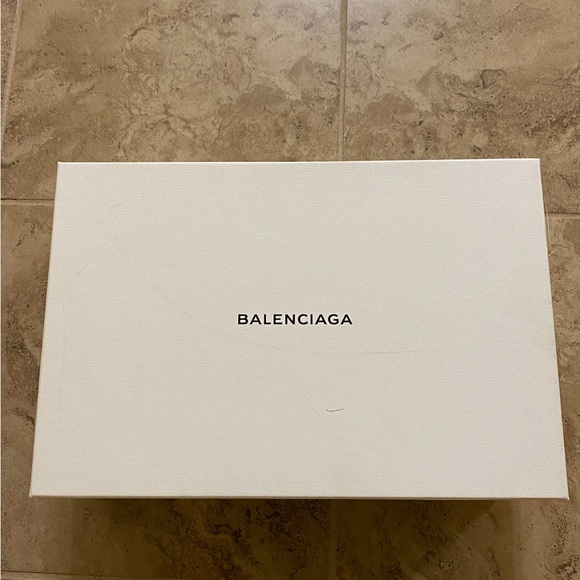 Balenciaga Arena High 'Shiny Red' - Picture 2 of 5